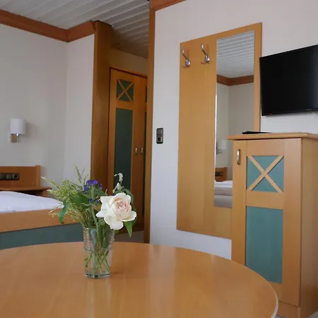 Bocksbeutelherberge Pensionat Sommerach