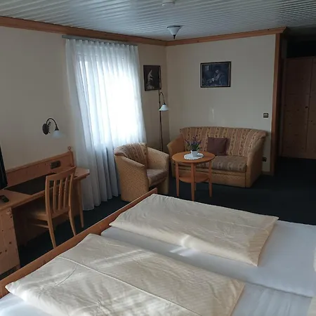 Bocksbeutelherberge Pensjonat Sommerach