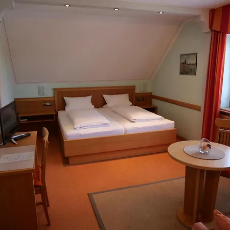 Bocksbeutelherberge 3* Sommerach
